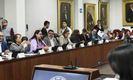 Aprueban dictamen de protección a maestros frente a la violencia escolar