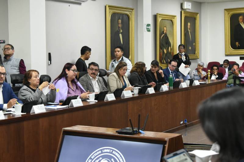 Aprueban dictamen de protección a maestros frente a la violencia escolar