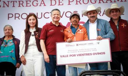 Julio Menchaca retoma las Rutas de la Transformación en Huichapan y Tasquillo