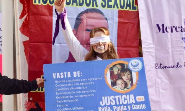 Mujer denuncia 4 años de violencia institucional y separación de sus hijos