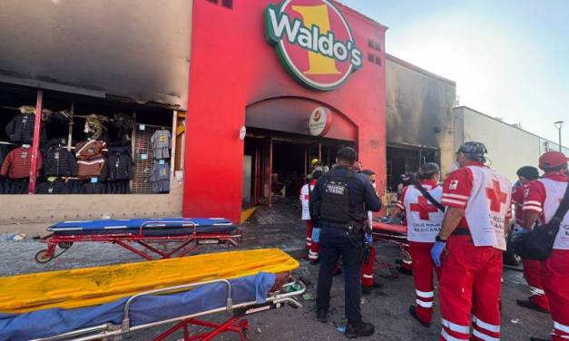 Explosión deja 23 muertos en tienda Waldo’s de Sonora