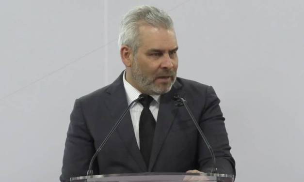 Vinculan al gobernador de Michoacán con el crimen organizado