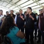 Continúa recorrido de Menchaca por zonas afectadas