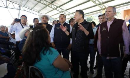 Continúa recorrido de Menchaca por zonas afectadas