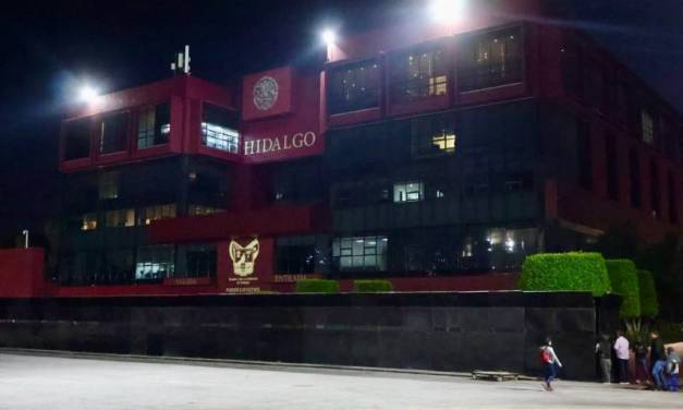 Resguardan Palacio de Gobierno y Reloj Monumental