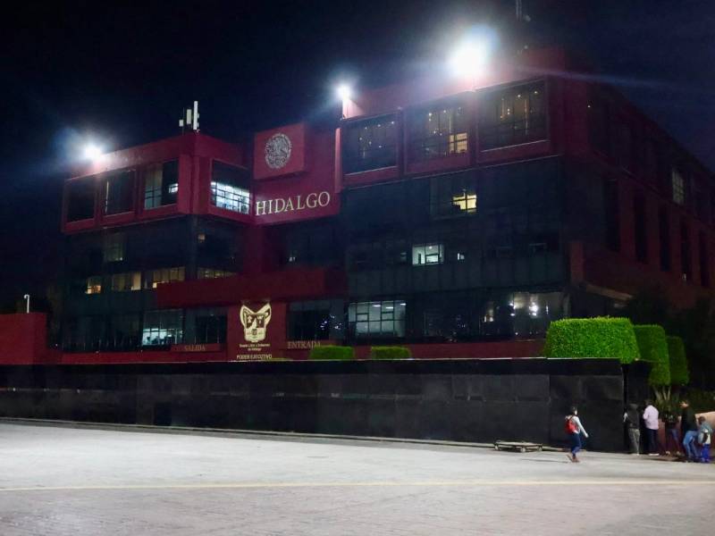 Resguardan Palacio de Gobierno y Reloj Monumental