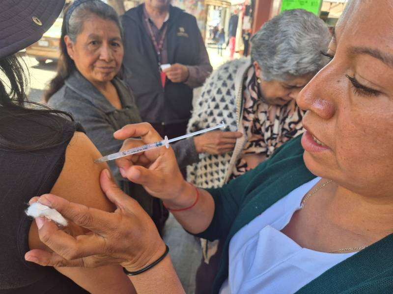 Arranca campaña de vacunación gratuita contra la influenza en Hidalgo