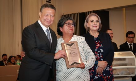 Julio Menchaca reconoce al personal del Poder Judicial