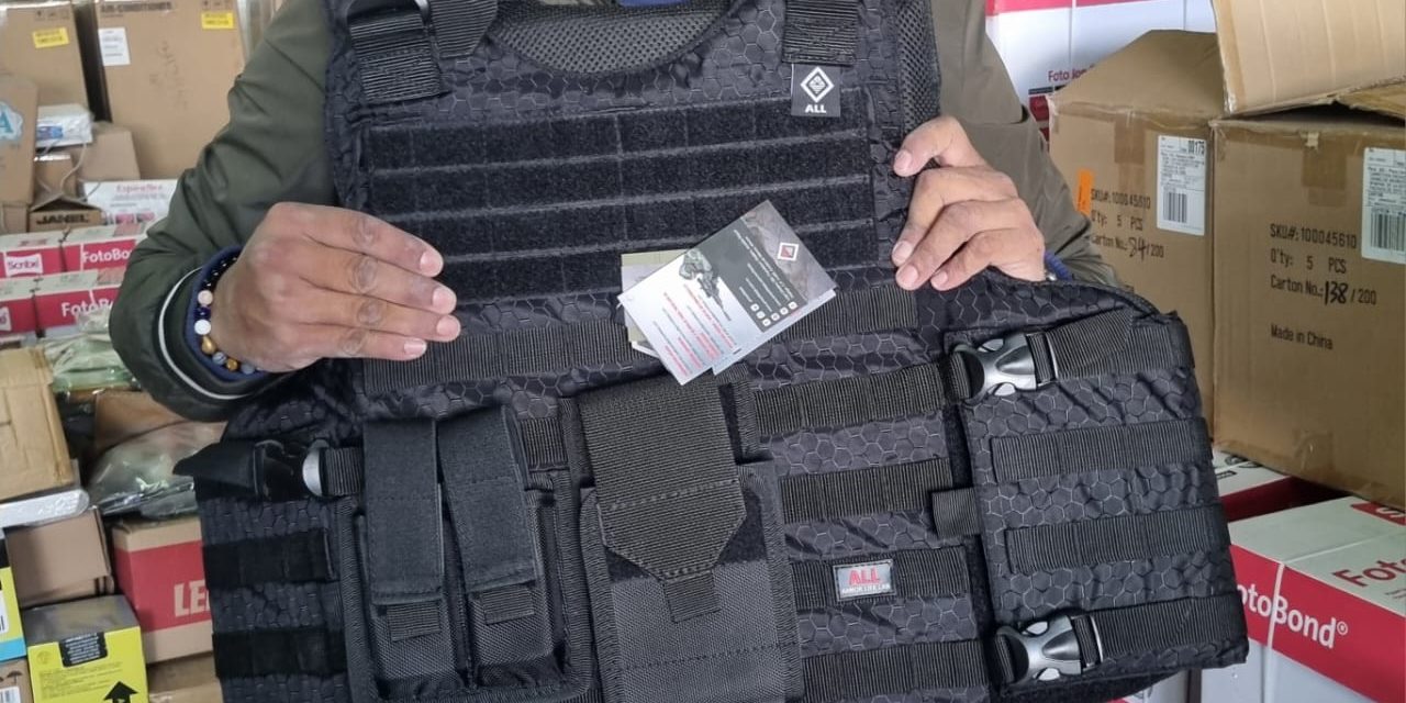 Entregan más de 300 chalecos balísticos a elementos de la PGJEH