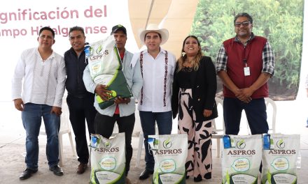 Invierten 44 mdp para la entrega de semillas a productores del campo