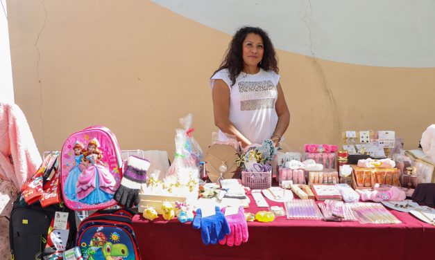 Realizan Feria del Emprendimiento para mujeres en Tepeji del Río