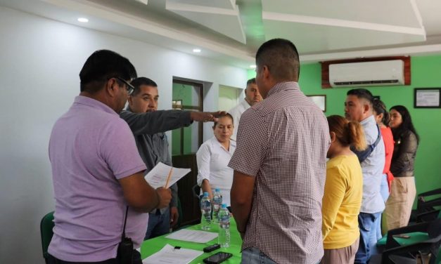 Después de 50 días, Pisaflores tiene nuevo alcalde