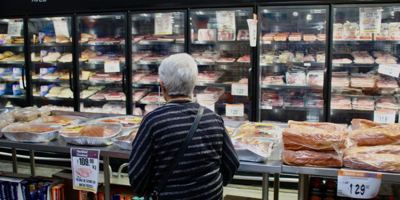 Gastan hasta 10 mil pesos en cenas navideñas