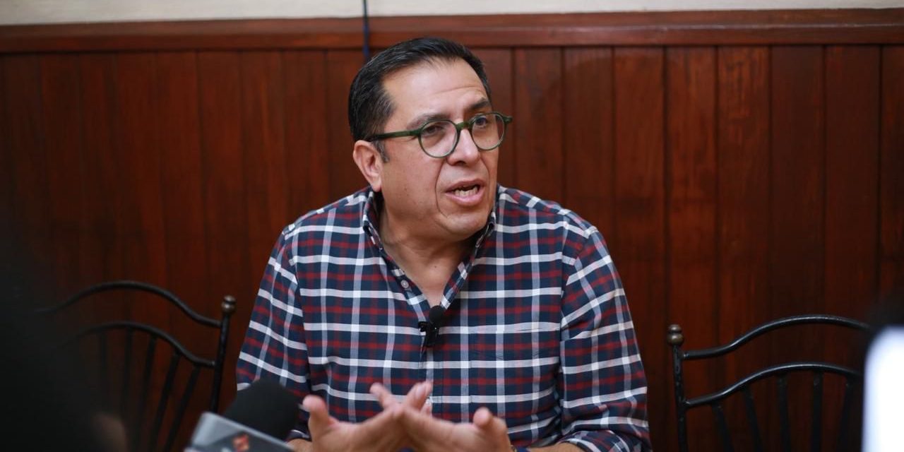 Crespo asegura no haber influido en acuerdo con Infonavit