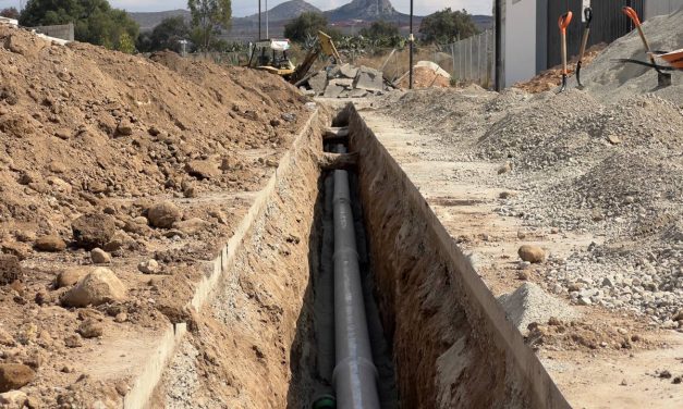 En construcción nueva línea de agua potable en Mineral de la Reforma