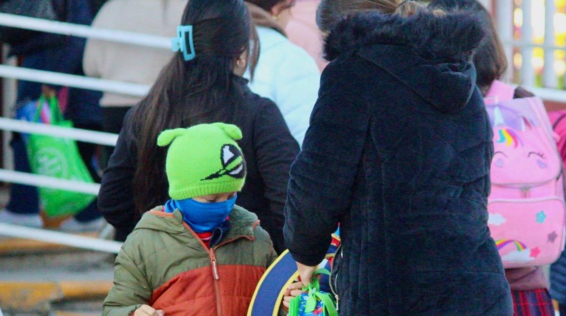 Frío y lluvia: alertan por clima adverso este viernes