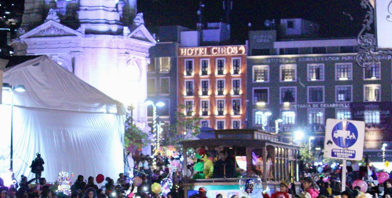 Con 16 carros alegóricos, comerciantes hacen realidad la Caravana de Reyes