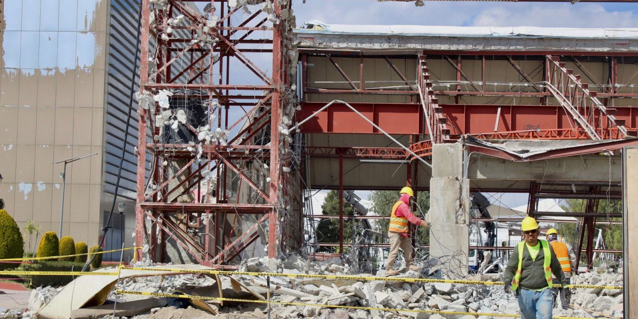 Demolición del Salón de Plenos avanza al 60 %