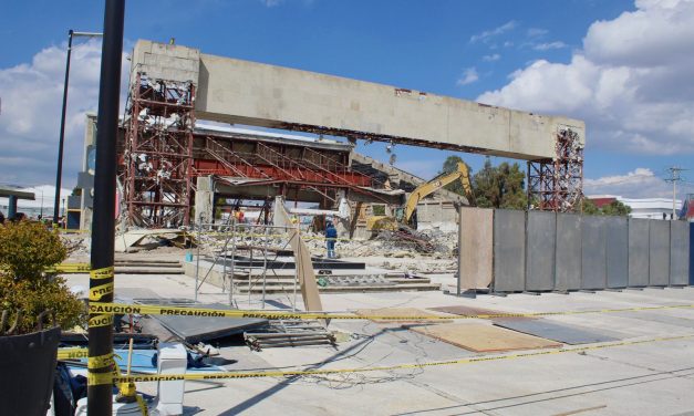 Para cuarto informe, listo el Salón de Plenos