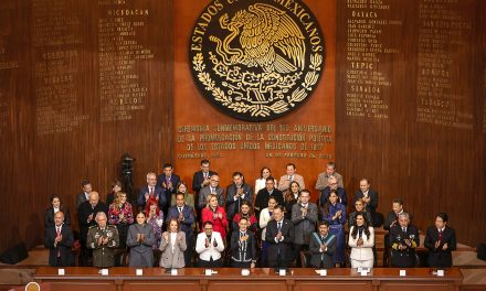 Julio Menchaca participa en conmemoración de la promulgación de la Constitución Mexicana