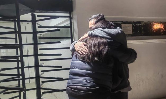 Armando Mera se declara culpable y recupera su libertad