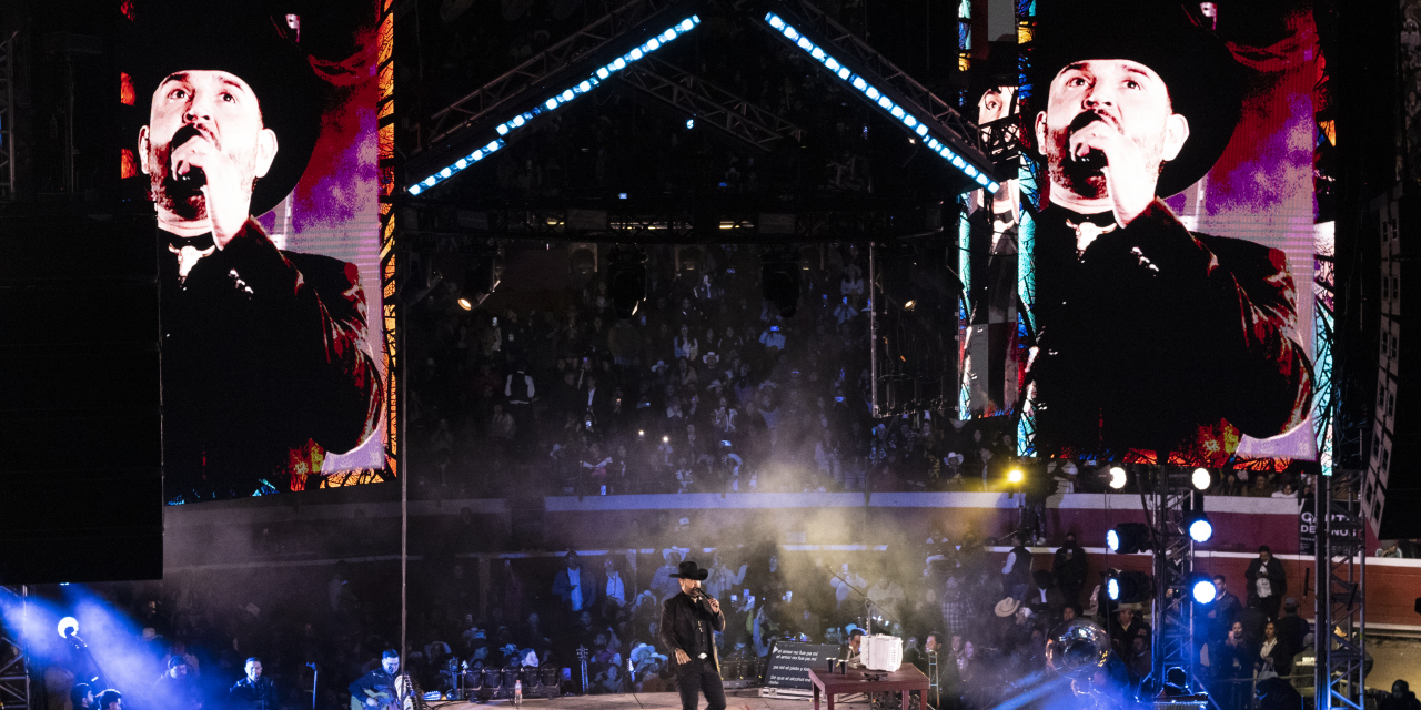 Edén Muñoz se presentó en Pachuca