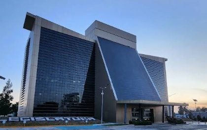 Analizan obra para torre del Congreso