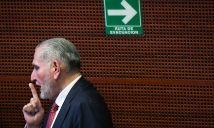 Adán Augusto deja coordinación de Morena en el Senado