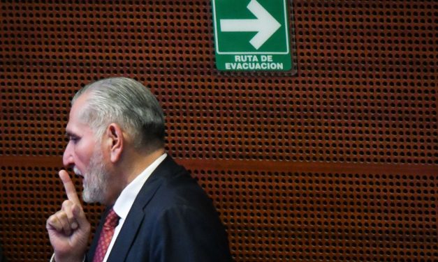 Adán Augusto deja coordinación de Morena en el Senado