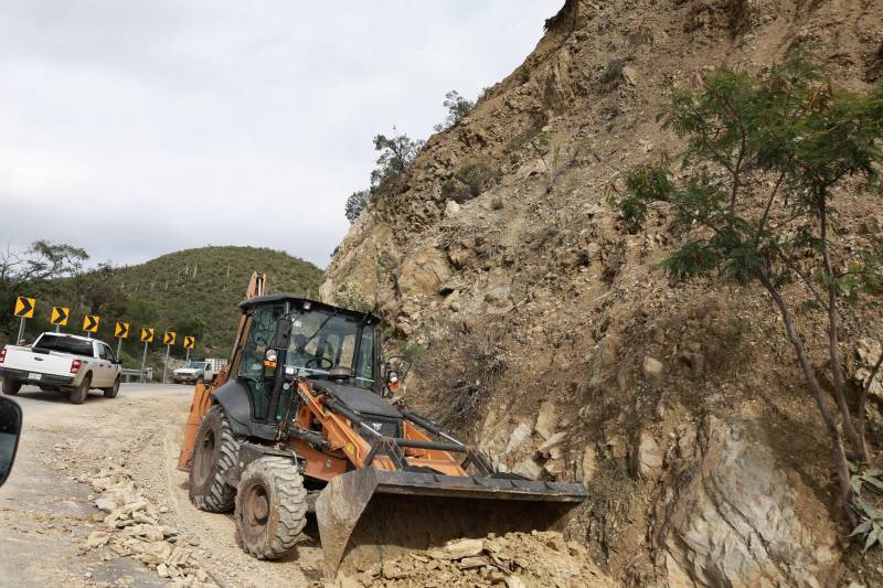 Invertirán mil 681 mdp en 12 carreteras del estado