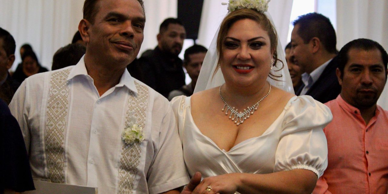 Una invitación a cantar que terminó en matrimonio civil