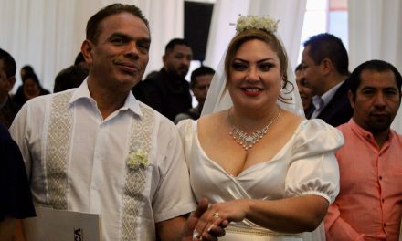 Una invitación a cantar que terminó en matrimonio civil