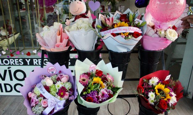 Flores impulsan ventas en Día del Amor y la Amistad