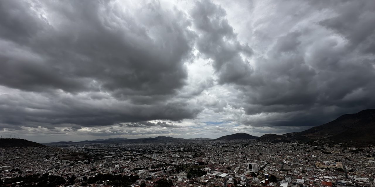 Alertan por frío y lluvia para lunes y martes