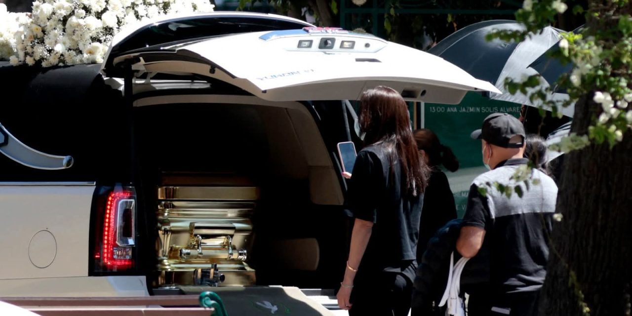 Tanquetas, helicópetos y 80 soldados blindan funeral de ‘El Mencho’