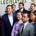 Aún dobletean 120 docentes en las alcaldías