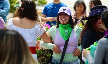 Monumento a la Mujer fue punto de encuentro para colectivos