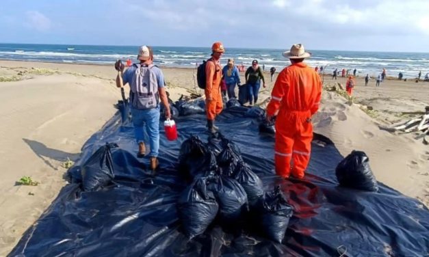 Derrame de petróleo afecta 630 km en el Golfo de México