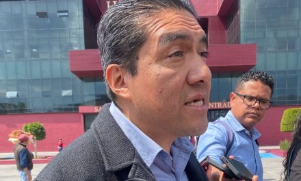 Exigen disculpa pública y Ley Daniel tras caso de discriminación