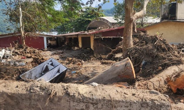 Siguen sin salón de clases mil 561 alumnos