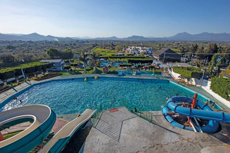 Turistas dejarán ganancias por mil 174 mdp en Semana Santa