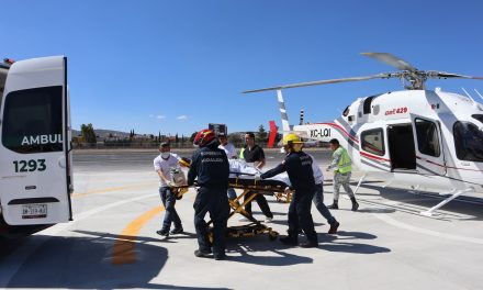 Traslado aéreo garantiza atención especializada a paciente de la Huasteca