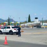 Frenan fuga de combustible en gasolinera de San Agustín Tlaxiaca