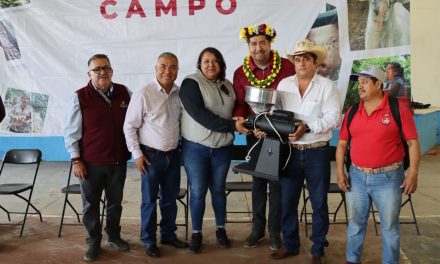 Productores de café de la Huasteca reciben equipamiento especializado
