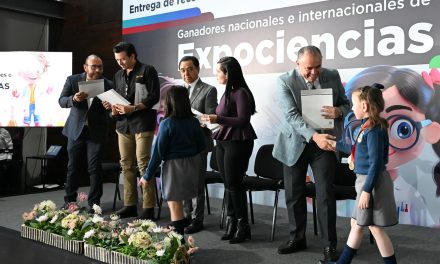 Reconocen a niños, niñas y adolescentes genios