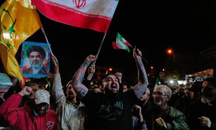 Donald Trump anuncia alto al fuego en Irán