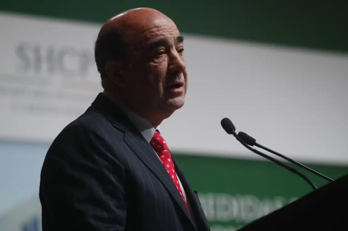 Murillo Karam permanece hospitalizado; desmienten muerte