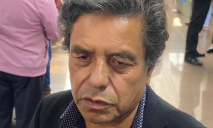 Niega exedil de San Salvador deudas durante su mandato 