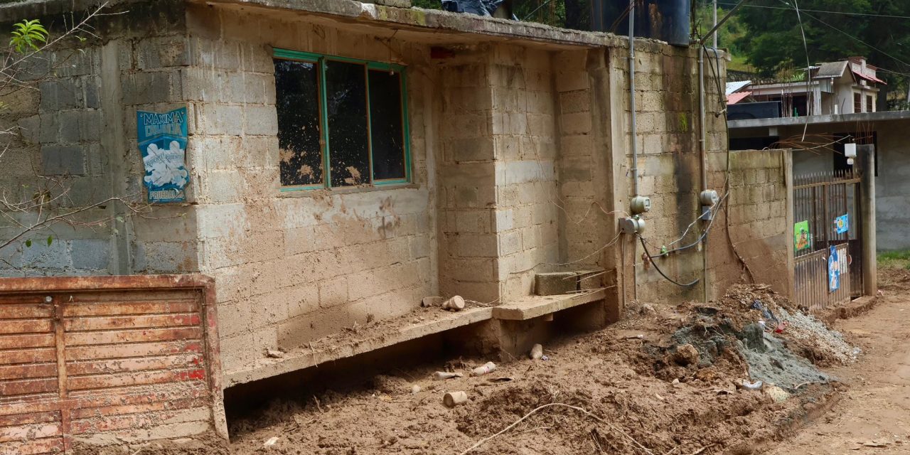 Tianguistengo y Zacualtipán también buscan créditos con Banobras