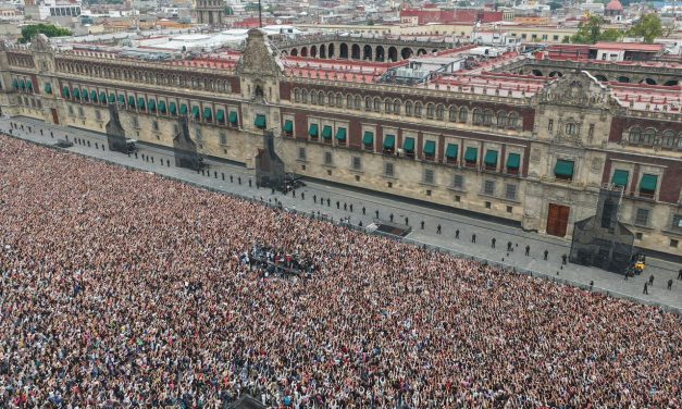 BTS reunió a más de 50 mil ARMYs en el Zócalo